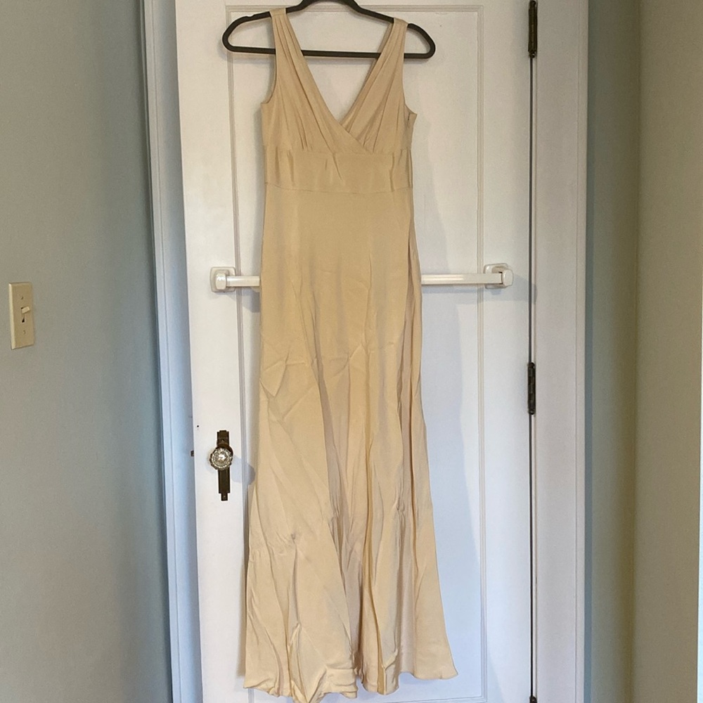 J. Crew 100% silk dress. Slightly off-beige/cream colored. 4P.